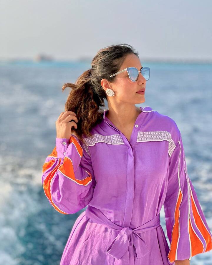अलीकडेच हिना खानने तिचे काही फोटो सोशल मीडियावर शेअर केले आहेत.