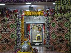 महाशिवरात्रि पर शिवालयों में गूंज रहा 'हर-हर महादेव', आज बन रहा ये अजब संयोग