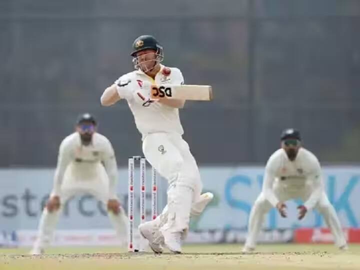 Ruled Out: david warner ruled out from ind vs aus 2nd delhi test and matt renshaw made substitute David Warner Ruled Out: સિરાજના બાઉન્સરે ડેવિડ વૉર્નરને દિલ્હી ટેસ્ટમાંથી બહાર કર્યો, મેટ રેનેશૉની થઇ એન્ટ્રી