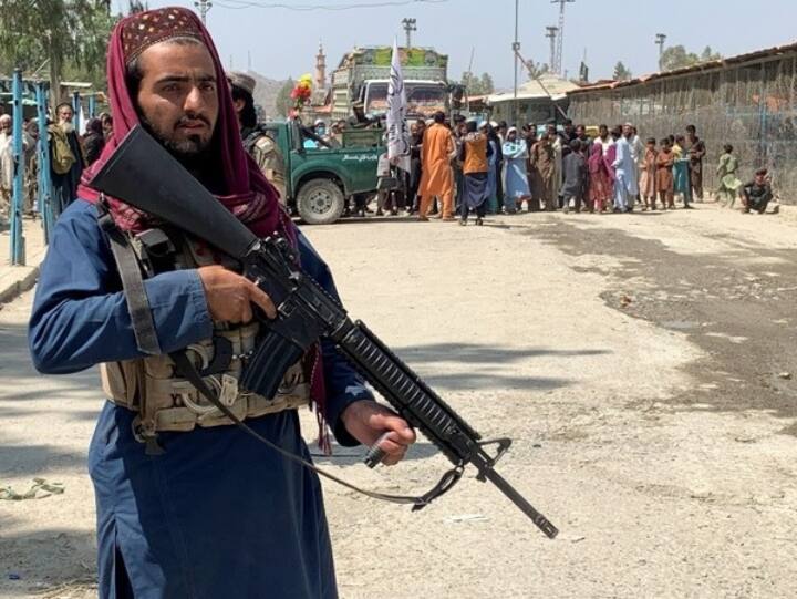 Taliban Ban Women From Outdoor Restaurants In Afghanistan's Herat Province Taliban Ban Women From Outdoor Restaurants In Afghanistan's Herat Province