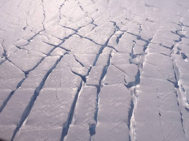 Antarctica's Thwaites Glacier Doomsday Glacier Melting Underneath Could Lead To Sea Level To Rise WATCH: Antarctica's 'Doomsday Glacier' Melting From Underneath, Could Lead To Catastrophic Rise In Sea Level
