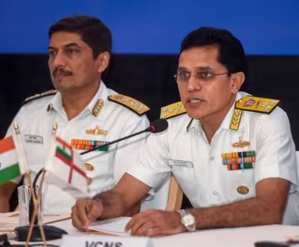 Indian Navy to deploy 'Made in India' fire fighting bots on aircraft carriers Indian Navy: ઇન્ડિયન નેવીને મળશે સ્વદેશી બોટ, INS વિક્રાંત અને INS વિક્રમાદિત્ય પર તૈનાત કરાશે