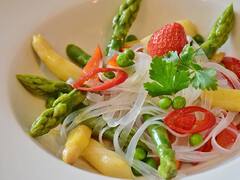 சமையலறை பக்கம் போகாமல் சமைக்க முடியுமா..சற்றென்று சத்தான சாலட் செய்து பாருங்க..