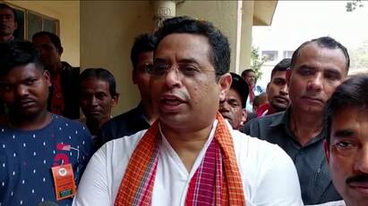 Can Demolish Abhishek Banerjees Delhi Home Within 2 Minutes Says BJP MP Saumitra Khan As Heat Increases Centering Nisith Pramanik House Gherao Saumitra Khan:দল বললে দিল্লিতে ২ মিনিটে ওর বাড়িটা উৎখাত করে দিতে পারি, অভিষেককে হুঙ্কার এবার সৌমিত্র খাঁ-রও