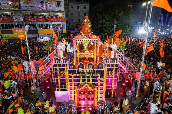 सोलापुरात शिवजयंतीचा सोहळा संपन्न..