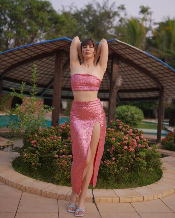 Giorgia Andriani Photos: यूं ही नहीं गर्लफ्रेंड जॉर्जिया पर फिदा हैं अरबाज खान, सिजलिंग लुक में मलाइका अरोड़ा को देती हैं टक्कर