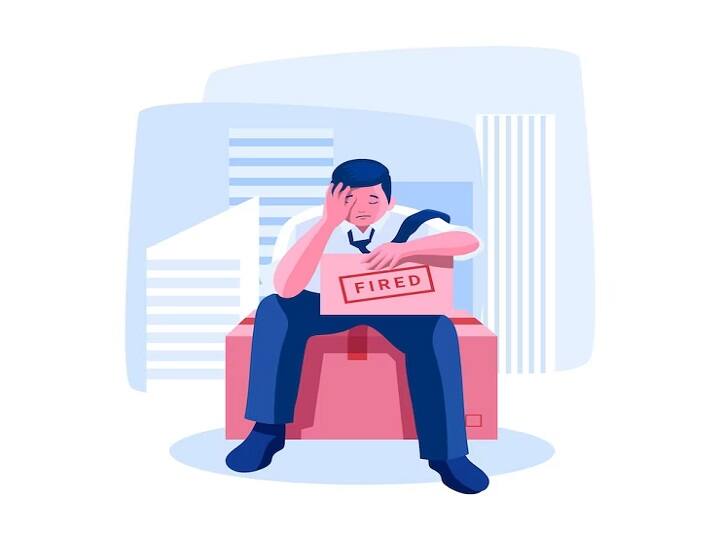 Financial Management: अगर इस आर्थिक मंदी के दौर में आपकी भी नौकरी चली गई है तो परेशान न हों. हम आपको कुछ टिप्स बता रहे हैं जिसे फॉलो करके आप अपने जरूरी खर्च, ईएमआई और जरूरी बिल को भर सकते हैं.(PC: Freepik)