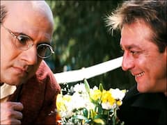 संजू बाबा ने इस धमाकेदार फिल्म में डॉक्टर बन अपने ही डीन की लगा दी थी क्लॉस, यहां देखें वो मूवी