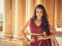 बहुत ही खूबसूरत और स्टाइलिश है श्रद्धा कपूर के साड़ी का कलेक्शन...आप भी ले सकती हैं इंस्पिरेशन