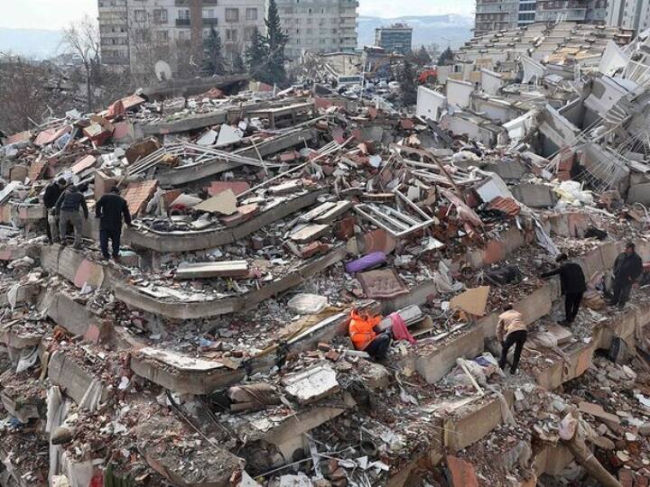 earth quake in indonesia malaysia and bangladesh in same day World Earthquake: அதிரும் உலக நாடுகள்.. ஒரே நாளில் அடுத்தடுத்து நிலநடுக்கங்கள்.. அச்சத்தில் நடுங்கும் மக்கள்