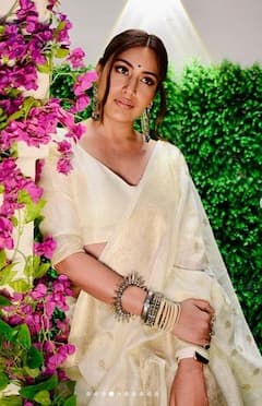 Surbhi Chandana: ਸੁਰਭੀ ਚੰਦਨਾ ਨੇ ਐਥਨਿਕ ਲੁੱਕ 'ਚ ਮਚਾਈ ਤਬਾਹੀ, ਸਾਦੀ ਸਾੜੀ 'ਚ ਦੇਖ ਪ੍ਰਸ਼ੰਸਕਾਂ ਦੇ ਉੱਡੇ ਹੋਸ਼