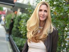 Nikki Haley India Connection: अमेरिकी लेखक ने निक्की हेली पर किया नस्लभेदी कमेंट, भारत को लेकर की विवादित टिप्पणी