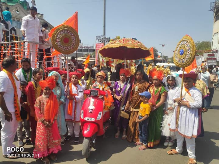 राज्यभर छत्रपती शिवाजी महाराज यांची जयंती साजरी केली जात आहे.