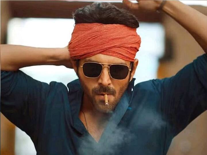 एकीकडे 'पठाण' सारखा सिनेमा असताना 'शहजादा' हा पाहावा असा प्रश्न सिनेरसिक उपस्थित करत आहेत.
