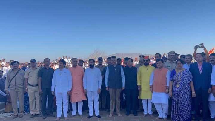 शिवनेरी गडावर उत्साहात शिवजन्मोत्सव सोहळा संपन्न झाला.