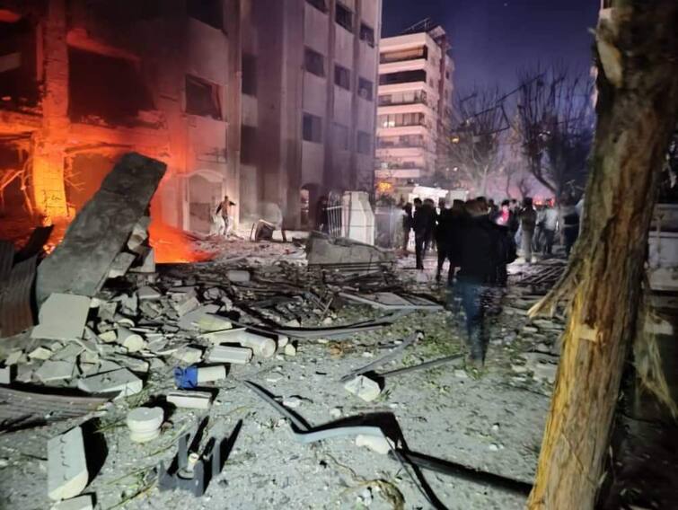 Syria Attack  53 members died in ISIS shooting Attack In Syria Syria Attack :  சிரியாவில் அடுத்த சோகம்... ஐ.எஸ் பயங்கரவாத அமைப்பு துப்பாக்கிச் சூடு: 53 பேர் உயிரிழப்பு!