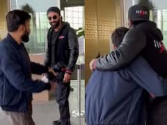 फोटोग्राफर ने रणबीर कपूर के गाने पर किया ऐसा डांस, एक्टर ने लगा लिया गले... वीडियो वायरल