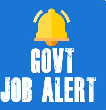 Sarkari Naukri Alert: ਸਰਕਾਰੀ ਨੌਕਰੀਆਂ ਦੀ ਤਲਾਸ਼ ਕਰ ਰਹੇ ਨੌਜਵਾਨਾਂ ਲਈ ਸੁਨਹਿਰੀ ਮੌਕਾ ਸਾਹਮਣੇ ਆਇਆ ਹੈ। ਕਈ ਥਾਵਾਂ 'ਤੇ ਬੰਪਰ ਭਰਤੀਆਂ ਸਾਹਮਣੇ ਆਈਆਂ ਹਨ। ਇਨ੍ਹਾਂ ਵਿੱਚ ਬੈਂਕ ਦੀਆਂ ਨੌਕਰੀਆਂ ਤੋਂ ਲੈ ਕੇ ਕੇਂਦਰੀ ਉਦਯੋਗਿਕ ਸੁਰੱਖਿਆ ਬਲ ਤੱਕ ਦੀਆਂ ਨੌਕਰੀਆਂ ਸ਼ਾਮਲ ਹਨ। ਅਰਜ਼ੀ ਦਾ ਤਰੀਕਾ ਹਰ ਕਿਸੇ ਲਈ ਵੱਖਰਾ ਹੁੰਦਾ ਹੈ। ਕਈਆਂ ਲਈ ਆਖਰੀ ਤਰੀਕ ਲੰਘ ਗਈ, ਕੁਝ ਲਈ ਆਉਣ ਵਾਲੀ ਹੈ। ਇਹਨਾਂ ਭਰਤੀਆਂ ਦੇ ਵੇਰਵਿਆਂ ਨੂੰ ਜਾਣੋ ਤਾਂ ਜੋ ਤੁਸੀਂ ਸਮੇਂ ਸਿਰ ਅਪਲਾਈ ਕਰ ਸਕੋ।
