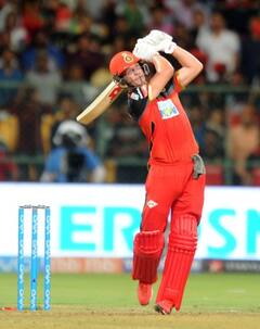 ஐபிஎல் தொடரில் அதிக ரன்களை எடுத்த வீரர்களின் பட்டியல்..இதோ..!