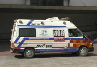 Surat: સુરતમાં બે વર્ષની બાળકી પર ભૂખ્યા વરુની જેમ તૂટી પડ્યા કૂતરાઓ, ગંભીર હાલતમાં સિવિલે ખલેડાઈ માસુમને