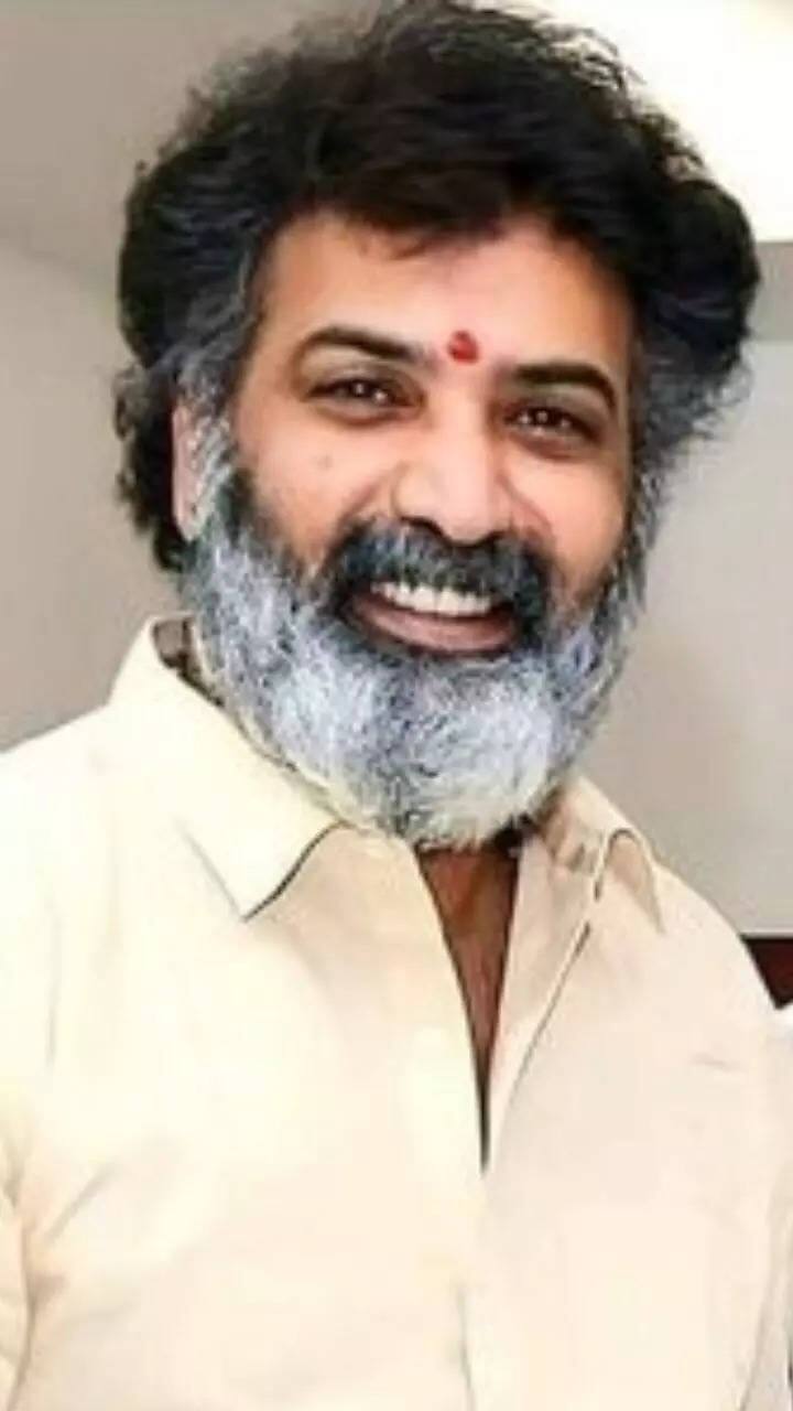 नंदामुरी यांच्या निधनाने दाक्षिणात्य सिनेसृष्टीला मोठा धक्का बसला आहे.