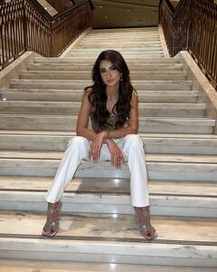 Photo : पलक तिवारीने शेअर केले दुबईतील फोटो