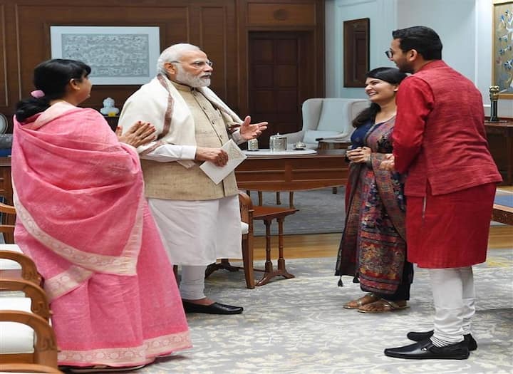 साल 2013 में उन्होंने ओयो होटल्स की शुरुआत की थी. जब उन्होंने ने OYO होटल्स का बिजनेस शुरू किया तब उनकी उम्र केवल 19 साल थी. (PC: Twitter @riteshagar)