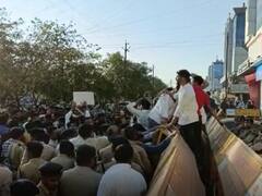 छत्तीसगढ़ में ED की रेड के खिलाफ सड़कों पर उतरे कांग्रेस कार्यकर्ता, नारेबाजी के साथ जमकर किया हंगामा