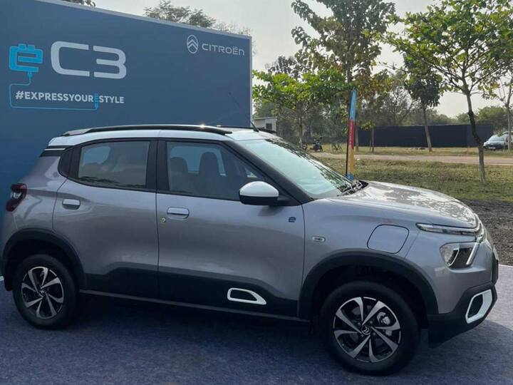 Citroen eC3: Citroen will launch the electric C3 in India and it follows up the petrol version. The eC3 will aim to be an affordable electric car while being squarely aimed at the Tata Tiago EV. There are not many changes over the petrol C3 in terms of design but there is nothing that was needed in the first place. The eC3 has a 29.2kWh battery pack with a range of 143Nm. (Image: Somnath Chatterjee)