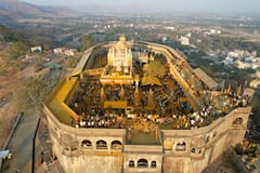 Jejuri yatra 2023: खंडोबाच्या नावानं चांगभलं! जेजुरीच्या गडावर भरली यात्रा; पाहा फोटो