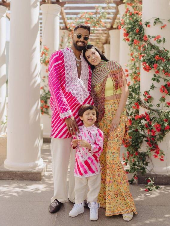 ప్రేమని రంగుగా మార్చి - హార్దిక్, నటాషాల జోడిని చూశారా?