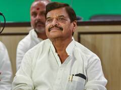 शिवपाल यादव पर योगी के मंत्री का पलटवार, कहा- 'वो सरकारी पैसे पर हीरो-हीरोइन का डांस कराते थे'