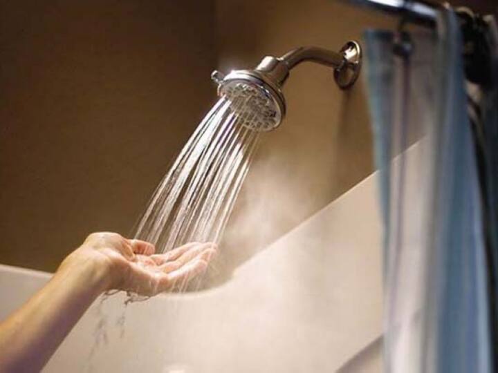 Hot Water Bath Side Effects hot water harms your body in various ways Hot Water Bath Side-Effects : गरम पाण्याने आंघोळ करताय?  मग ही बातमी वाचाच! 