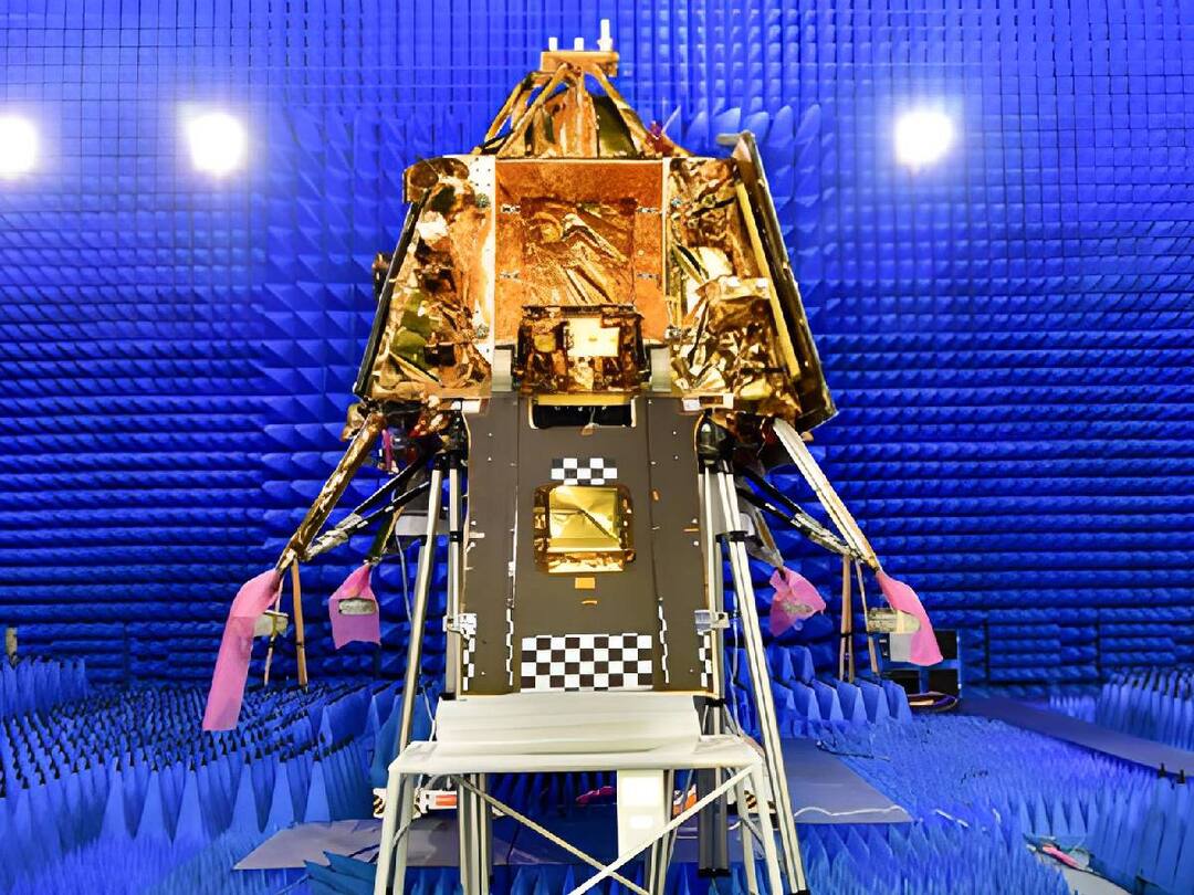 Chandrayaan 3: சந்திரயான் 3 முதற்கட்ட சோதனை வெற்றி.. 2023ஆம் ஆண்டில் விண்ணில் ஏவப்படும்.. இஸ்ரோ நம்பிக்கை..