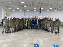 Operation Dost: तुर्किए ने कहा- शुक्रिया भारत! इस तरह उमड़ा प्यार, टीशर्ट पर लिए ऑपरेशन दोस्त की टीम के ऑटोग्राफ