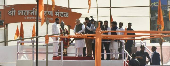 संकल्पाला कष्टाची जोड देवून यशाला गवसणी घाला, असा संदेश विद्यार्थ्यांना केंद्रीय गृह मंत्री अमित शाह यांनी यावेळी बोलताना दिला.