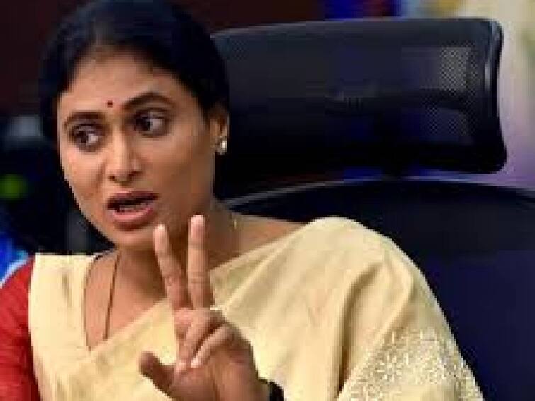 The re-arrest of Andhra Chief Minister Jagan Mohan Reddy's sister Sharmila has created a stir in the political circles. ஆந்திரா முதலமைச்சர் ஜெகன் மோகன் ரெட்டியின் சகோதரி மீண்டும் கைது.. தெலுங்கானாவில் நடந்தது என்ன? முழு விவரம்..