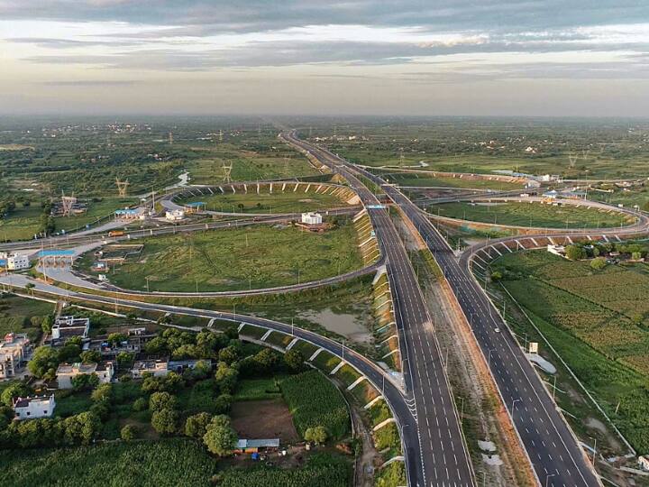 इसके साथ ही एक्सप्रेस-वे पर नियमों के उल्लंघन की अन्य शिकायतें भी मिलना शुरू हो गई थीं. जिनके चलते NHAI को एक्सप्रेसवे की सुरक्षा को ध्यान में रखते हुए निर्देश जारी करने पड़े.