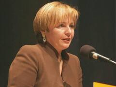 Putin EX Wife Lyudmila Ocheretnaya: रूसी राष्ट्रपति पुतिन की पूर्व पत्नी ल्यूडमिला को बेचना पड़ रहा है स्पेन और स्विजरलैंड का लग्जरी अपार्टमेंट, इमोशनल तस्वीरें वायरल