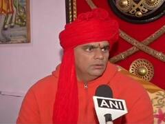 'वीर सावरकर कर देना चाहिए JNU का नाम', चक्रपाणि महाराज का ठाकरे पर भी वार, बोले- हिंदुत्व को दे दी तिलांजलि