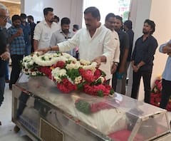 Last Rites Of Nandamuri Taraka Ratna: Jr NTR, Chandrababu Naidu Pay Last Respects