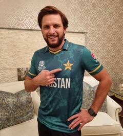 Photos: शाहिद अफरीदी से लेकर अंबाती रायडू तक, इन क्रिकेटरों ने रिटायरमेंट पर लिया यूटर्न, दोबारा की वापसी