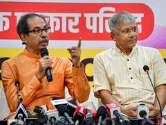 सियासी झटका झेल रहे उद्धव ठाकरे, इस बीच गठबंधन को लेकर प्रकाश आंबेडकर ने कर दिया ये एलान