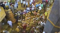 Somvati Amavasya 2023 : सोन्याची जेजुरी...यळकोट यळकोटचा जयघोष, भंडाऱ्याची उधळण; जेजुरी गडावर सोमवती यात्रा!