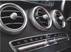 ਜੇ ਕਾਰ ਦਾ AC ਬੰਦ ਕਰਕੇ ਤੇ ਖਿੜਕੀਆਂ ਖੋਲ੍ਹ ਕੇ ਗੱਡੀ ਚਲਾਉਂਦੇ ਹੋ ਤਾਂ ਕੀ ਘੱਟ ਪੈਟਰੋਲ ਬਲਦਾ? ਜਾਣੋ ਸਹੀ ਜਵਾਬ