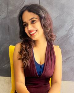 Ariyana Glory: 'బిగ్ బాస్' బ్యూటీ  అరియానా గ్లోరీ గ్లామరస్ లుక్