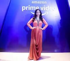 56 ਸਾਲ ਦੀ ਉਮਰ 'ਚ ਵੀ ਇੰਨੀ ਫਿੱਟ ਤੇ ਜਵਾਨ ਨਜ਼ਰ ਆ ਰਹੀ ਹੈ ਜੂਹੀ, ਜਾਣੋ ਉਸ ਦੀ ਫਿਟਨੈੱਸ ਦਾ ਰਾਜ਼