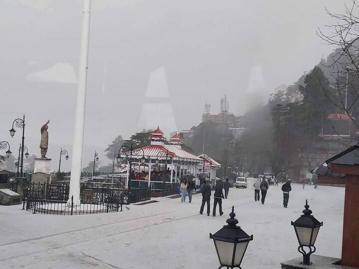 Meanwhile, higher reaches and tribal areas received another spell of snow, with Koksar getting 17 cm of snow, followed by Gondla (12 cm), Kukumseri (9 cm), Keylong (6 cm) and Kufri (2 cm). Light intermittent rains were witnessed in some parts of the low and middle hills.  Shimla with 19 mm of rains was wettest in the state followed by Manali (14 mm), Hamirpur (6 mm), Bharmaur and Kothi (5 mm each), Narkanda (4 mm) and Saloni (1 mm). (Source: Twitter/@iAjay_Banyal)