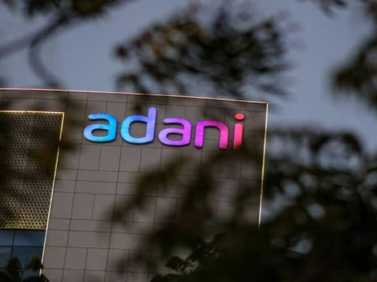 Rs 11 lakh crore heartache Adani stocks m-cap more than halves in less than a month, check details Adani stocks: నెల రోజుల్లోనే ₹11 లక్షల కోట్లు గల్లంతు, ఎన్ని జీవితాలు నడిబజార్లో నిలబడ్డాయో?