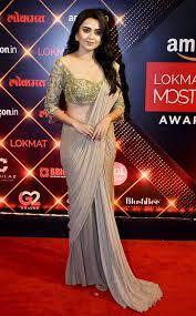 तेजस्वी प्रकाश का ट्रेडिशनल लुक है सबसे खास, किसी खास ऑकेजन पर आप भी इस तरह कर सकती हैं स्टाइल